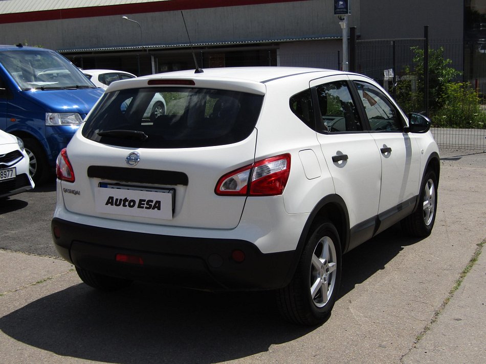 Nissan Qashqai 1.6i 