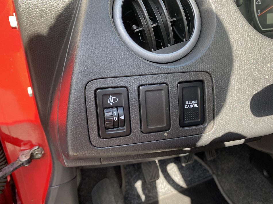 Suzuki Swift 1.3i 
