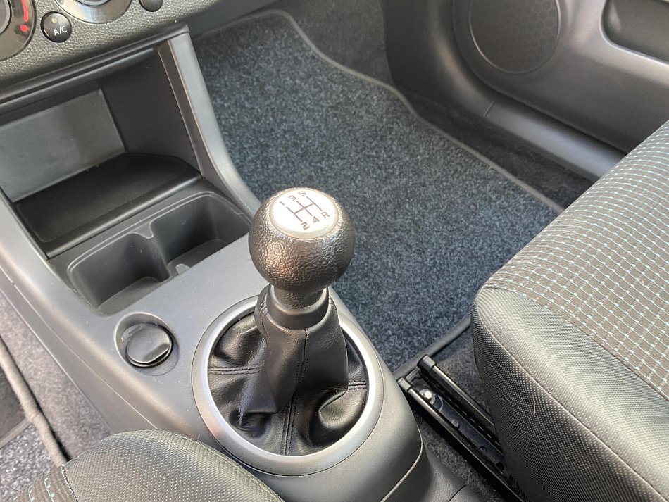 Suzuki Swift 1.3i 
