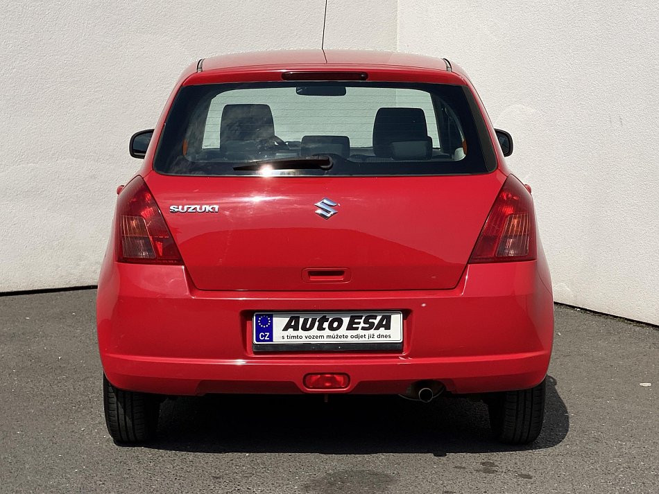 Suzuki Swift 1.3i 