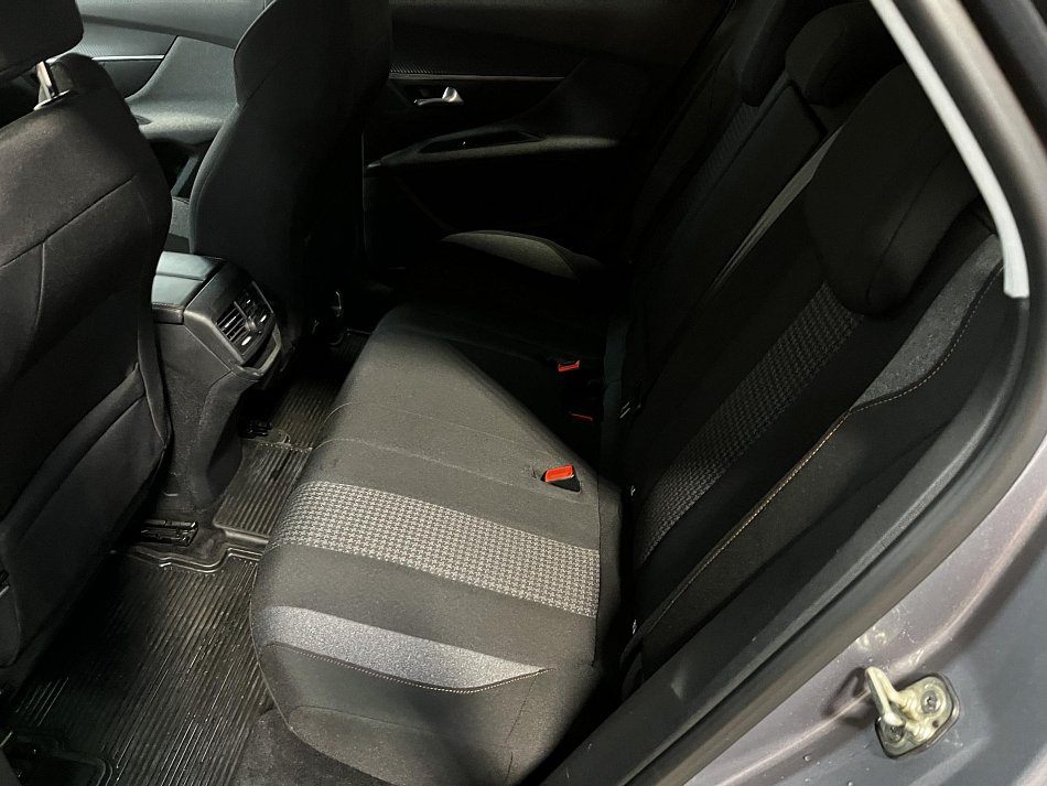 Peugeot 3008 1.5HDi Active