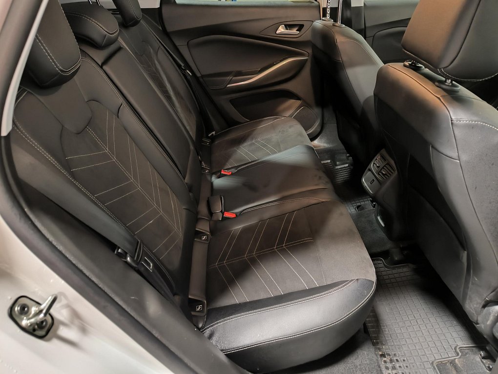 Opel Grandland 1.2T GS Line