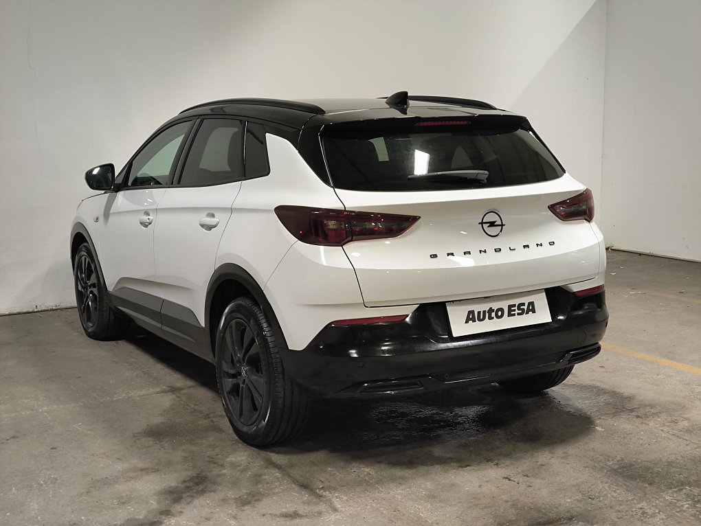 Opel Grandland 1.2T GS Line