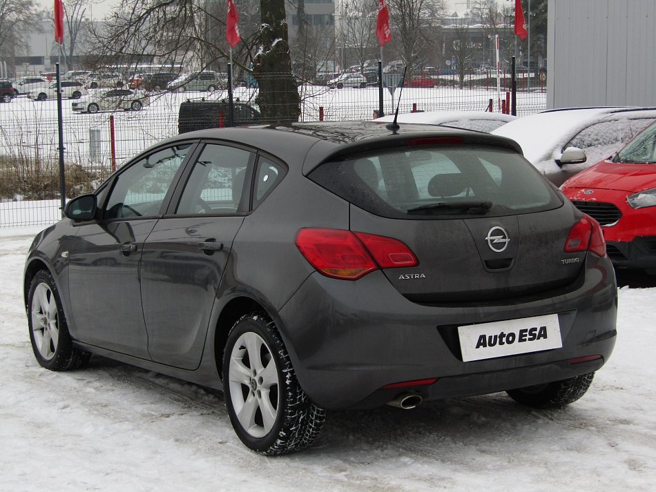 Opel Astra 1.4T 