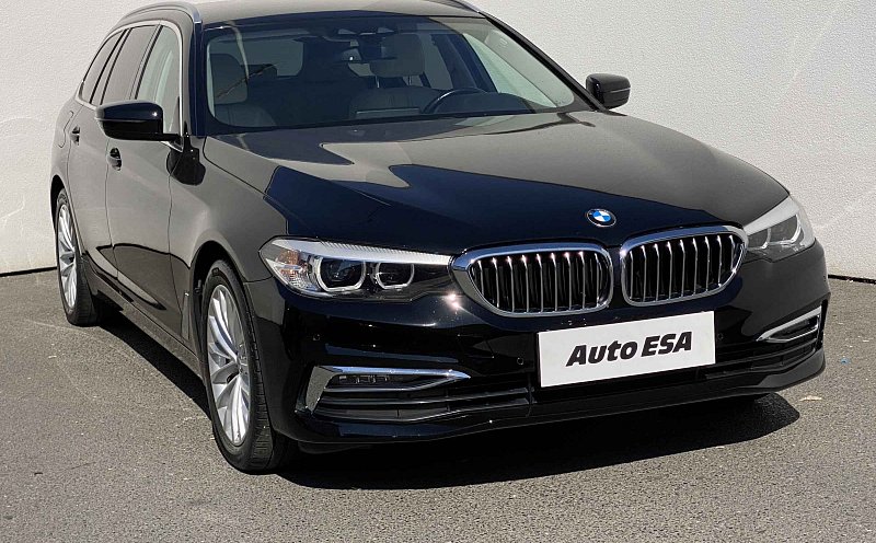 BMW Řada 5 3.0i LuxuryLine 540i xDrive
