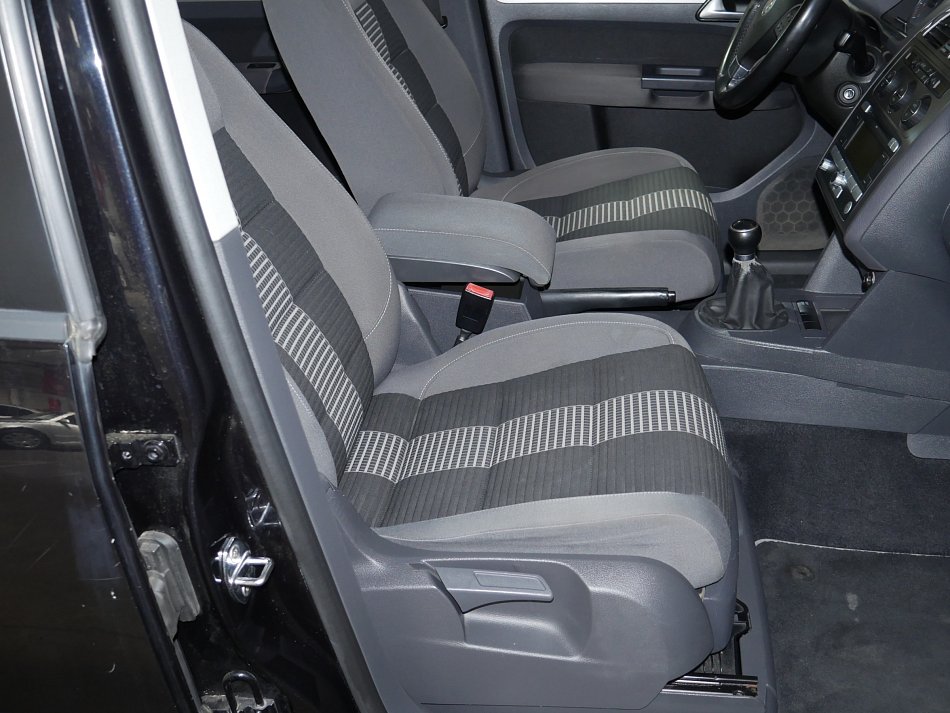 Volkswagen Touran 1.6i 