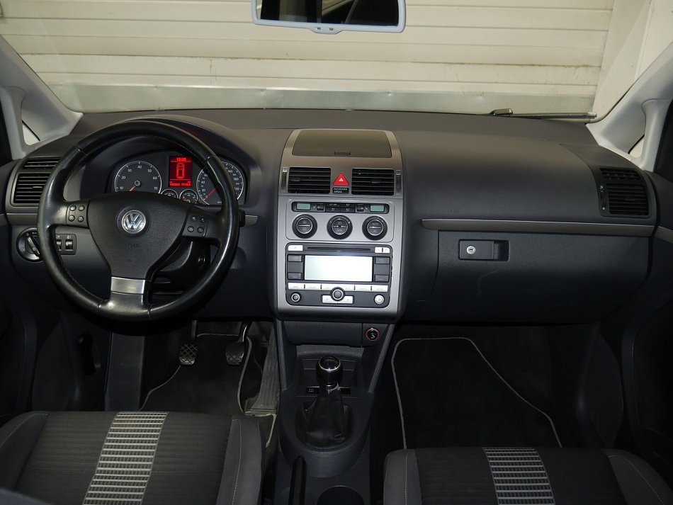 Volkswagen Touran 1.6i 