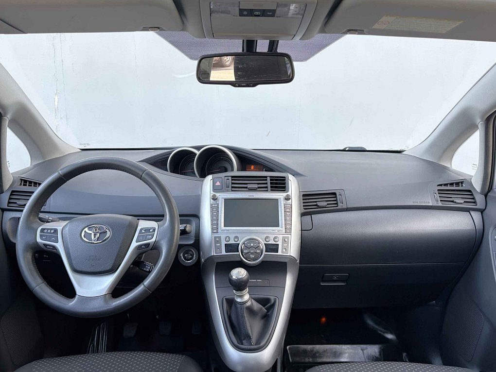 Toyota Verso 2.2 D-CAT 