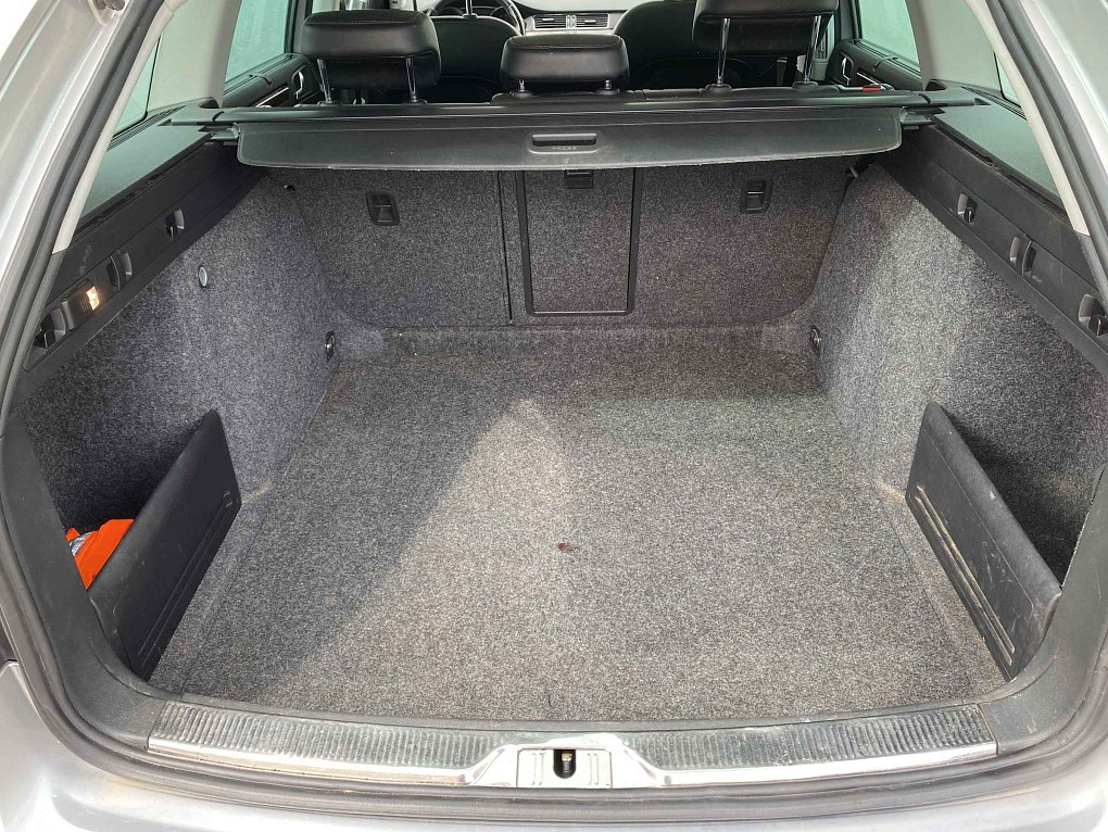 Škoda Superb II 1.6 TDi Elegance