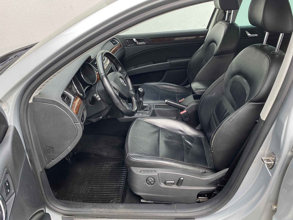 Škoda Superb II 1.6 TDi Elegance
