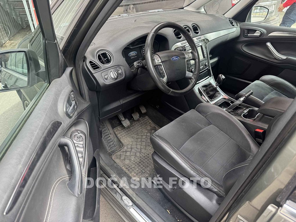 Ford Galaxy 2.2 TDCi  7míst