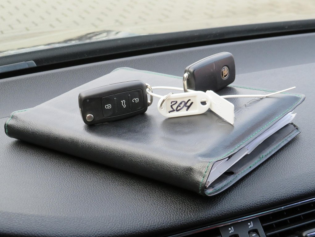 Škoda Superb II 2.0 TDi Elegance