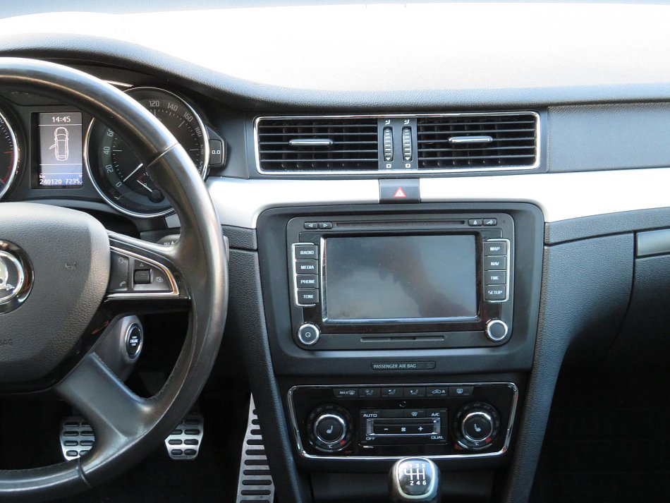 Škoda Superb II 2.0 TDi Elegance