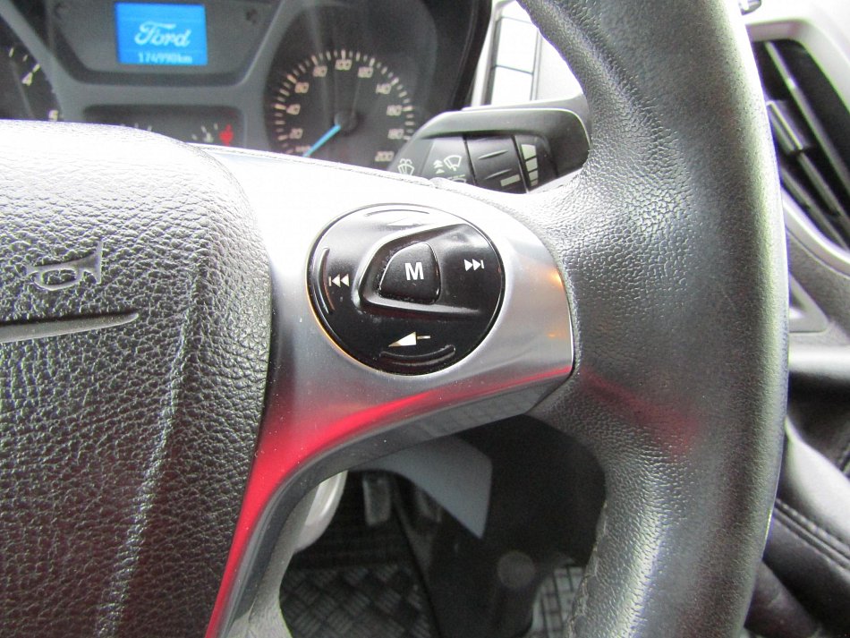 Ford Transit Custom 2.2TDCi Trend L2 6míst