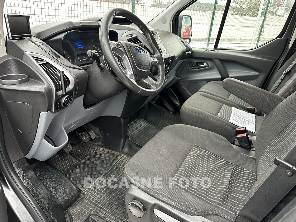 Ford Transit Custom 2.2TDCI Trend L2 6míst
