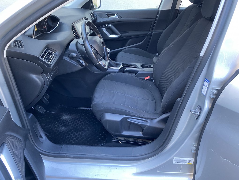 Peugeot 308 1.6HDi 
