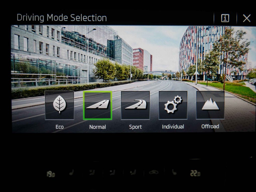 Škoda Superb III 2.0 TDI Scout 4x4