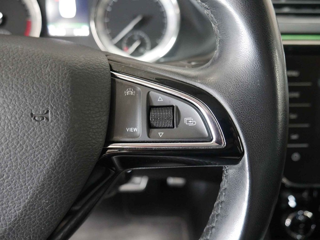 Škoda Superb III 2.0 TDI Scout 4x4