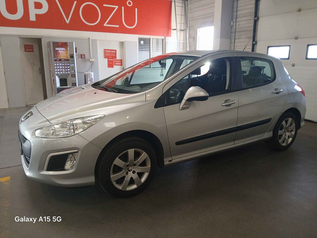 Peugeot 308 1.4i 