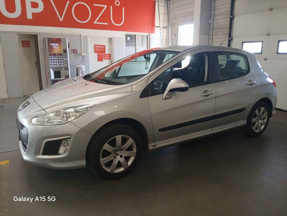 Peugeot 308 1.4i 