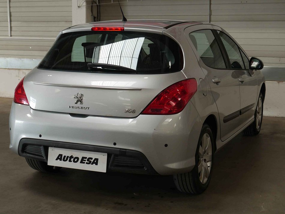 Peugeot 308 1.4i 