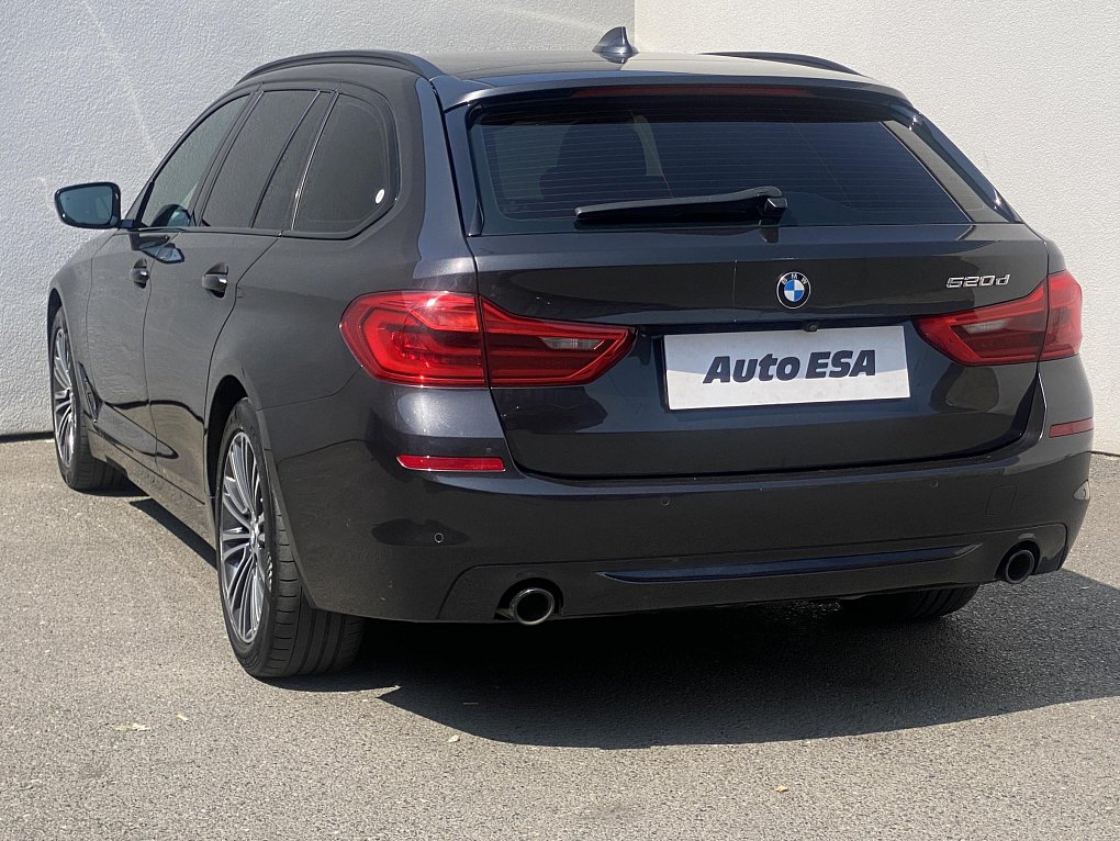 BMW Řada 5 2.0d Sport Line 520d