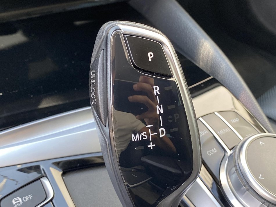 BMW Řada 5 2.0d Sport Line 520D