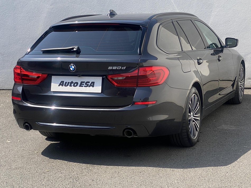 BMW Řada 5 2.0d Sport Line 520D