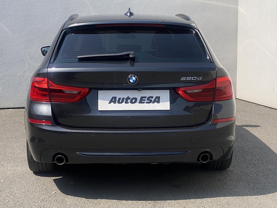 BMW Řada 5 2.0d Sport Line 520D