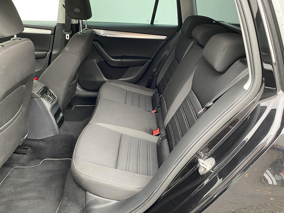 Škoda Octavia III 2.0TDi Ambition