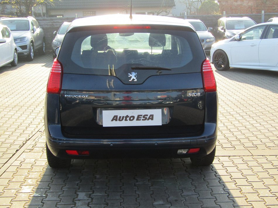 Peugeot 5008 2.0 HDi 