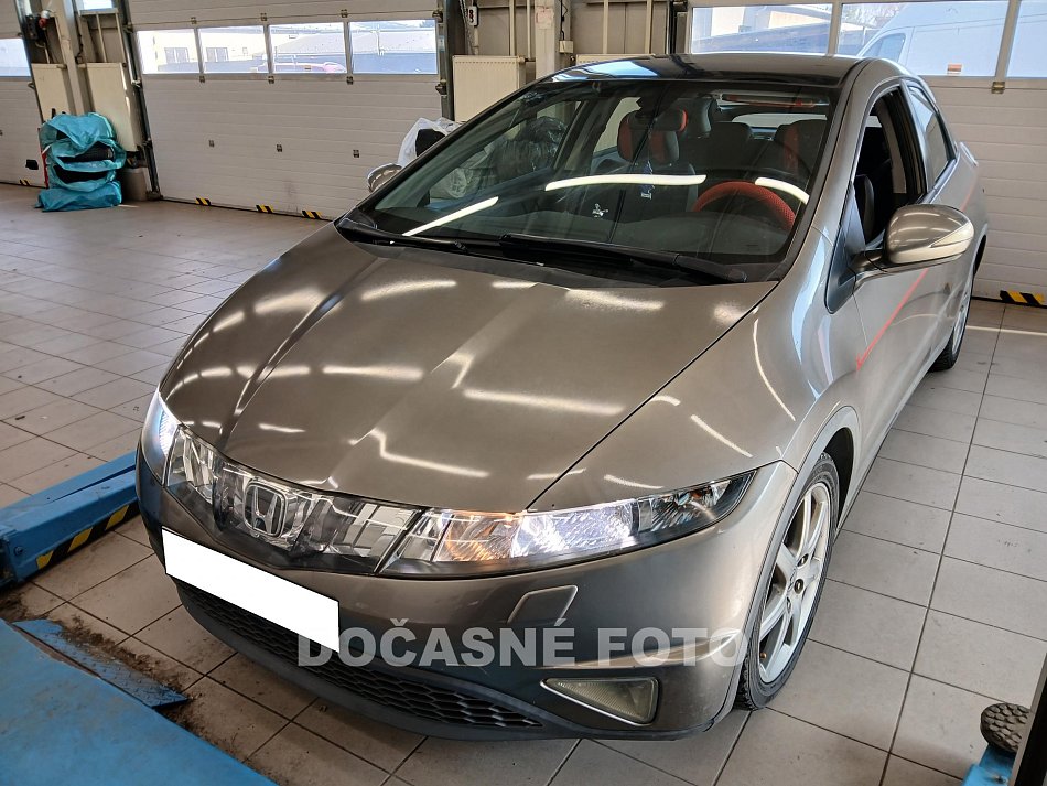 Honda Civic 1.8 i 