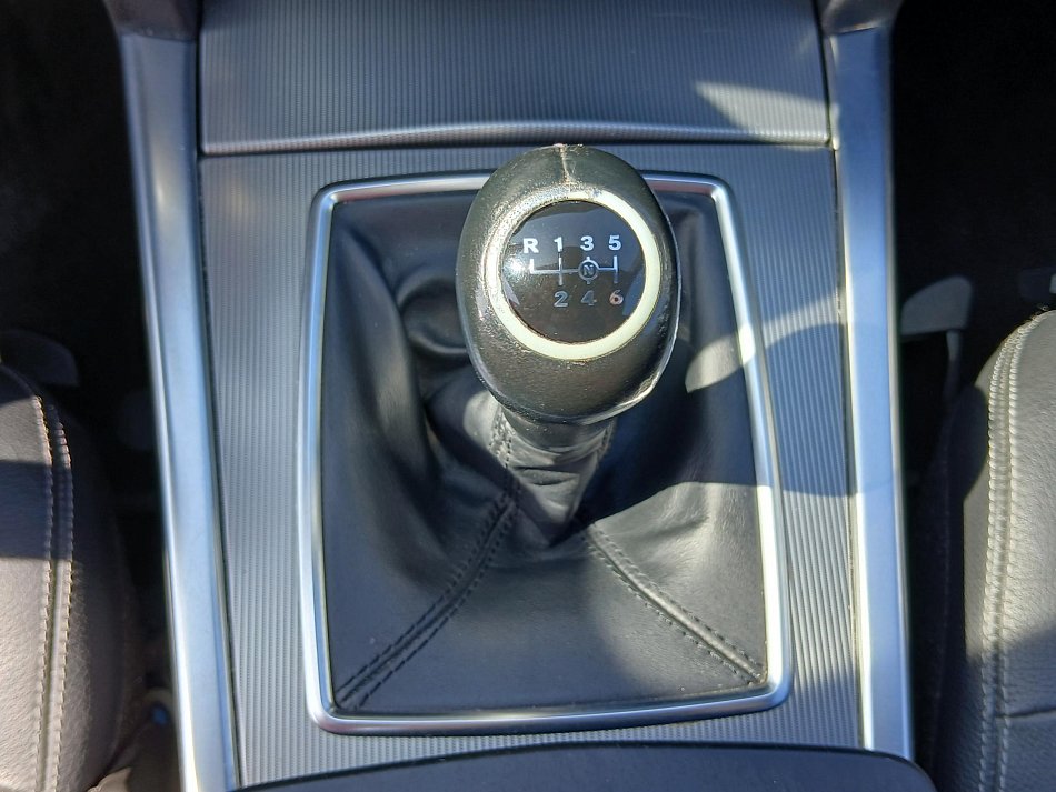 Mercedes-Benz Třída E 2.2 CDi  E200