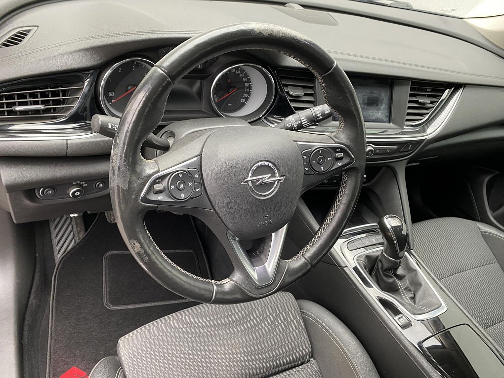 Opel Insignia 1.6 CDTi 