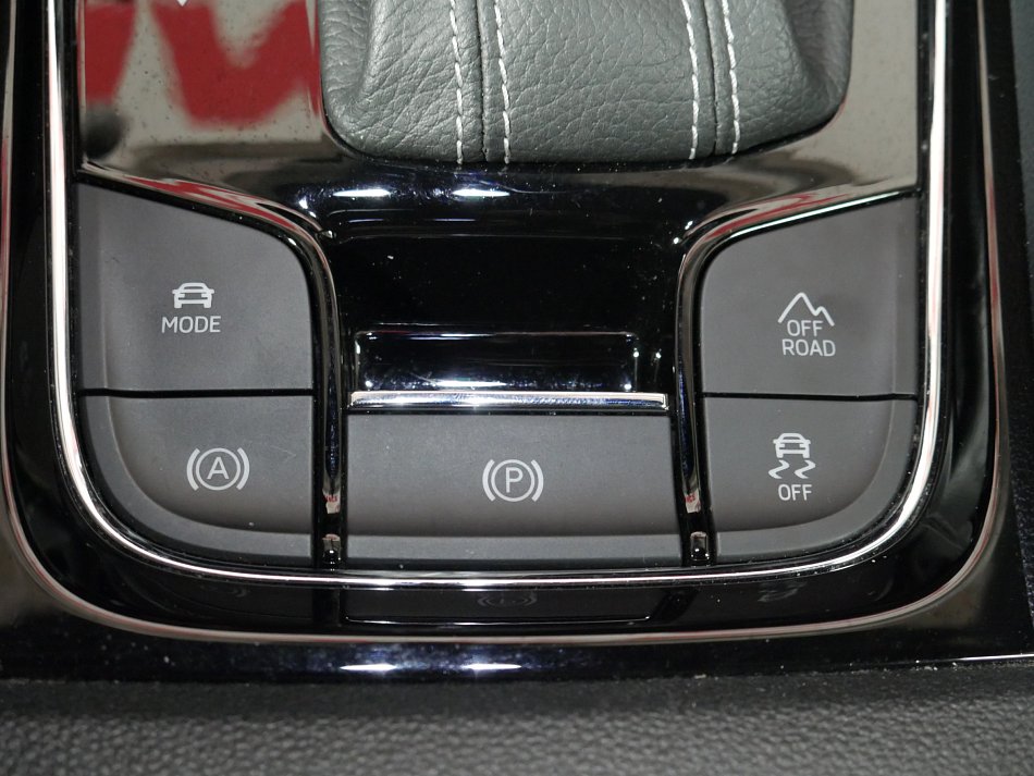 Škoda Karoq 2.0 TDi SportLine 4x4