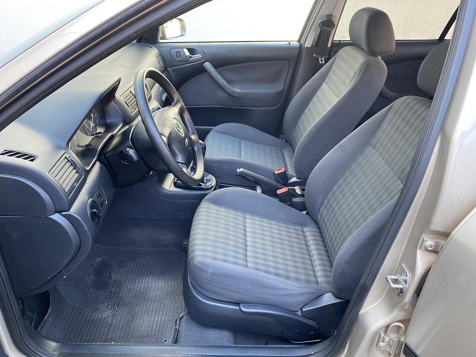 Škoda Octavia 1.4i 