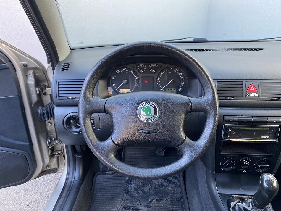 Škoda Octavia 1.4i 
