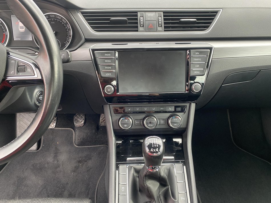 Škoda Superb III 2.0 TDi Style 4X4