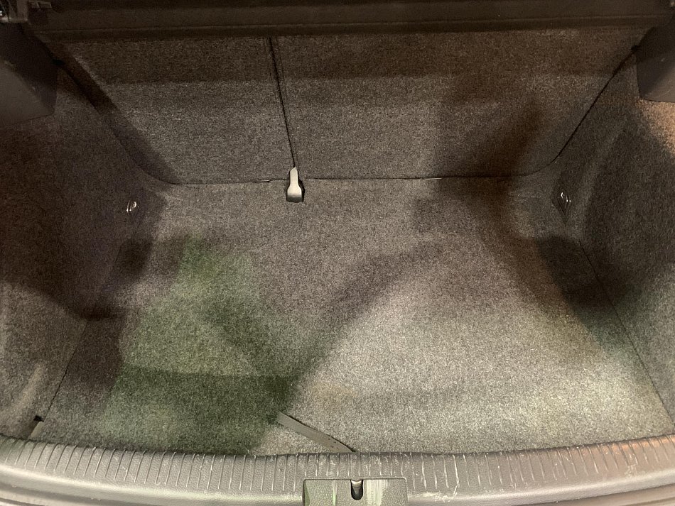 Volkswagen Golf 1.6 MPi Tour