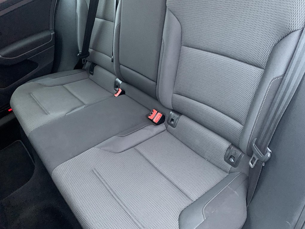 Volkswagen Golf 1.6 TDi 