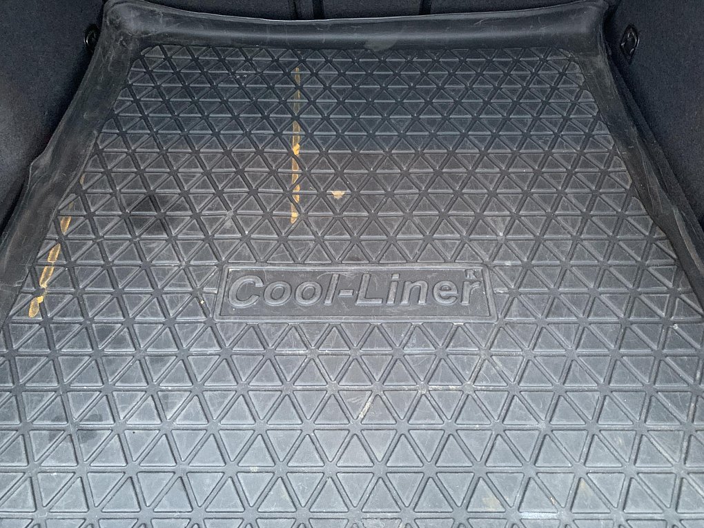 Volkswagen Golf 1.6 TDi 