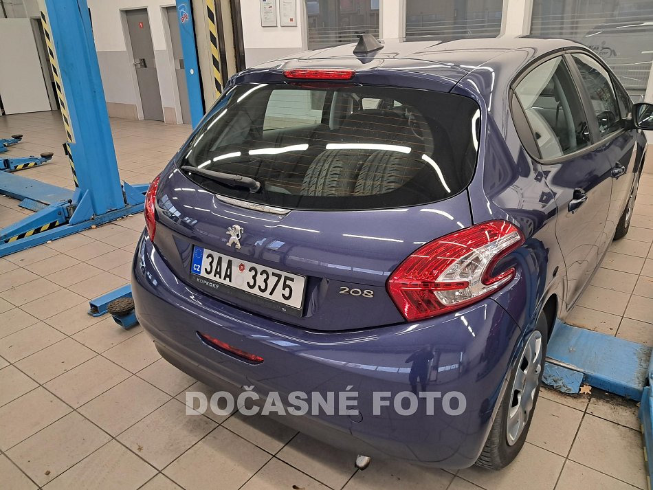 Peugeot 208 1.4i 