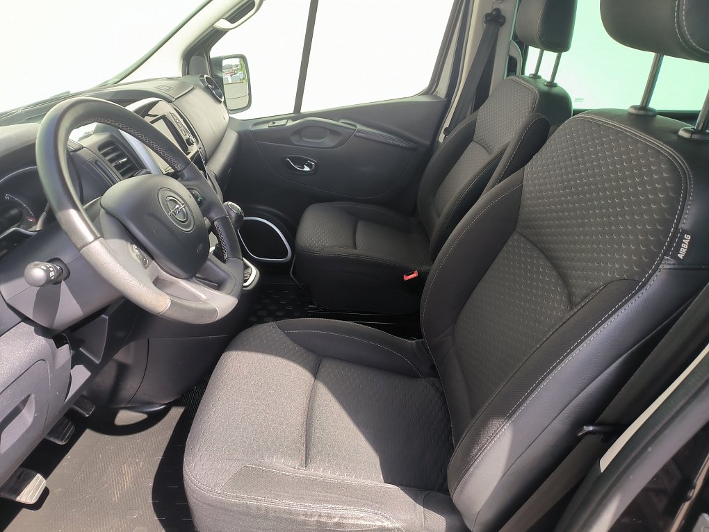 Opel Vivaro 1.6CDTi Sport L2H1 8míst
