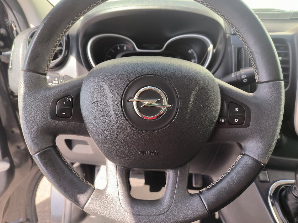 Opel Vivaro 1.6CDTi Sport L2H1 8míst