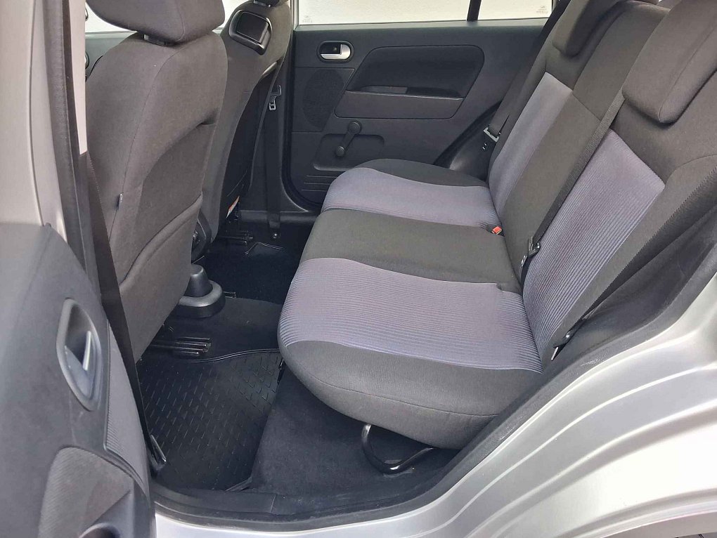 Ford Fusion 1.4i 