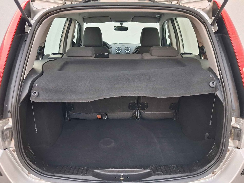 Ford Fusion 1.4i 