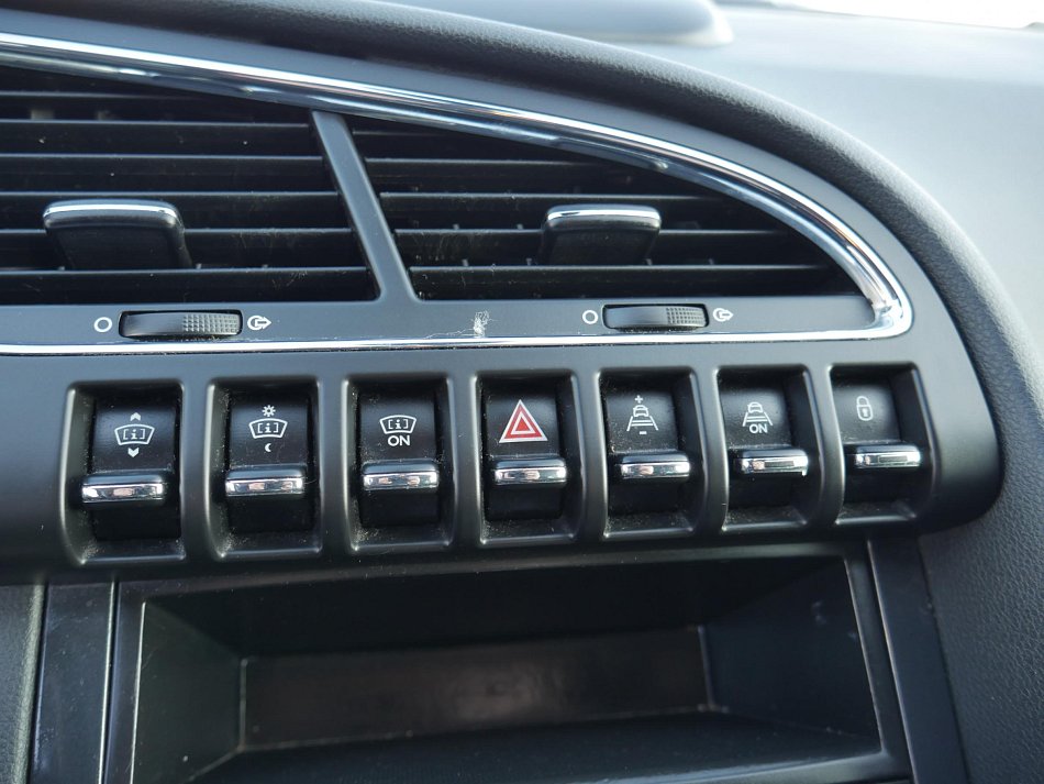 Peugeot 3008 2.0 HDi Premium