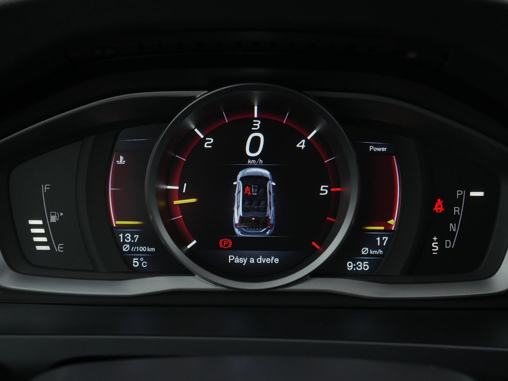 Volvo V60 2.4 D4 Cross Country 4x4