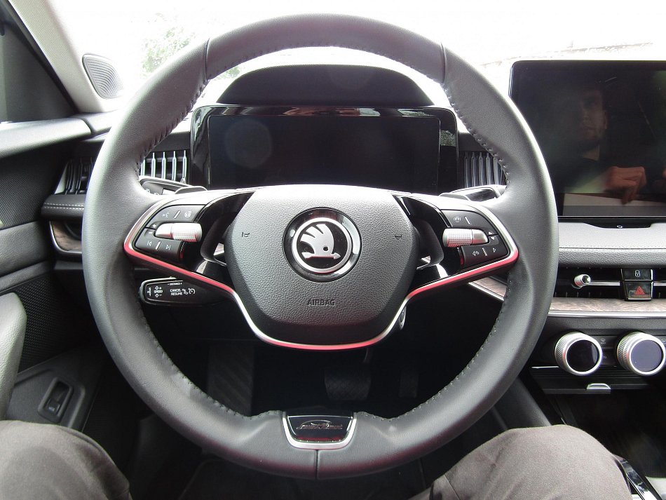 Škoda Superb IV 2.0 TDi L&K