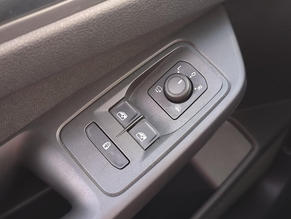 Ford Tourneo Connect 2.0TDCi  MAXi 7míst